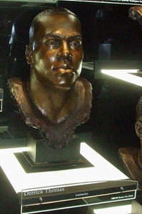 Notable - Derrick Thomas.JPG